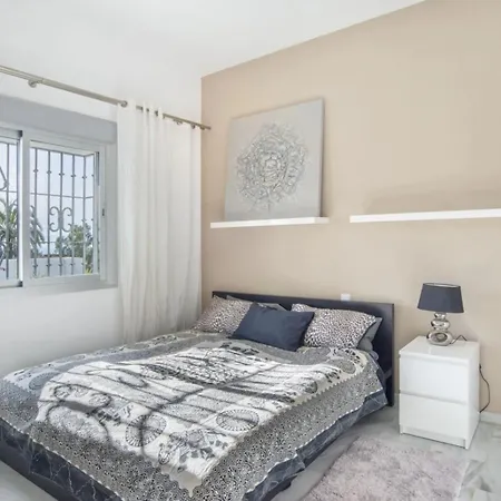 Villa Stunning 6bedrooms Marbella With By Lodgerstrip