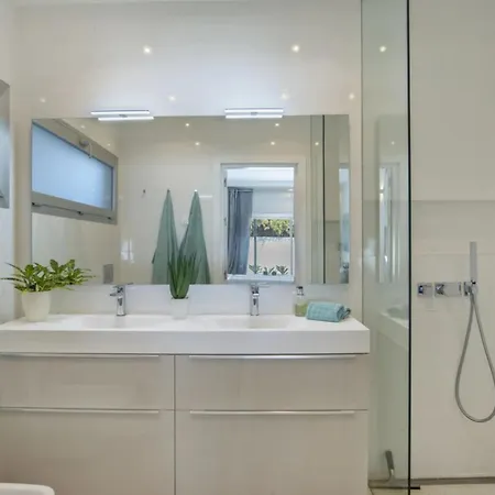 Stunning 6bedrooms Marbella With By Lodgerstrip אסטפונה